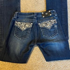 Gently used bootcut Miss Me jeans 29/34